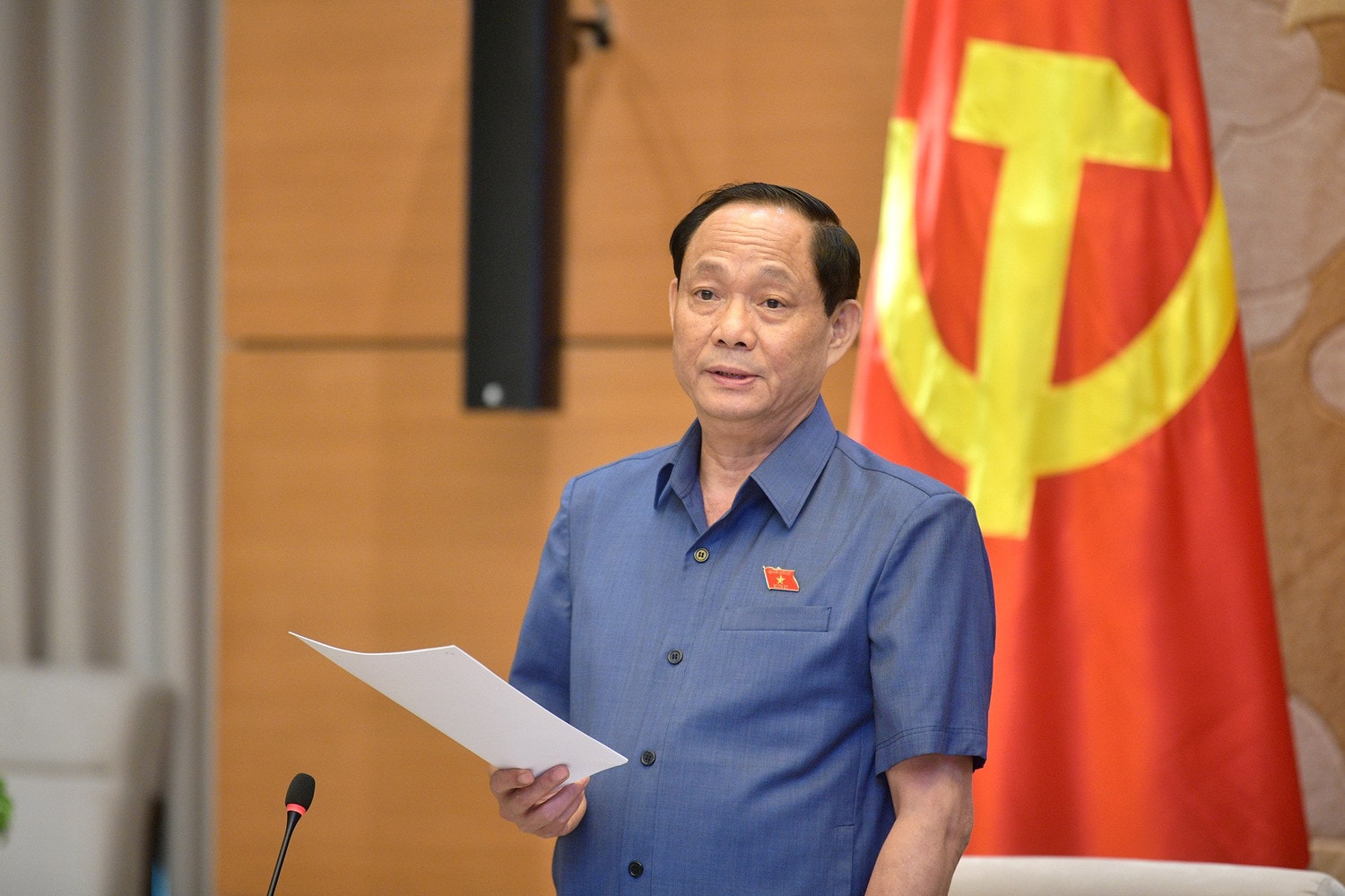 Phó Chủ tịch Quốc hội, Thượng tướng Trần Quang Phương phát biểu tại Phiên họp - Ảnh H.Ngọc