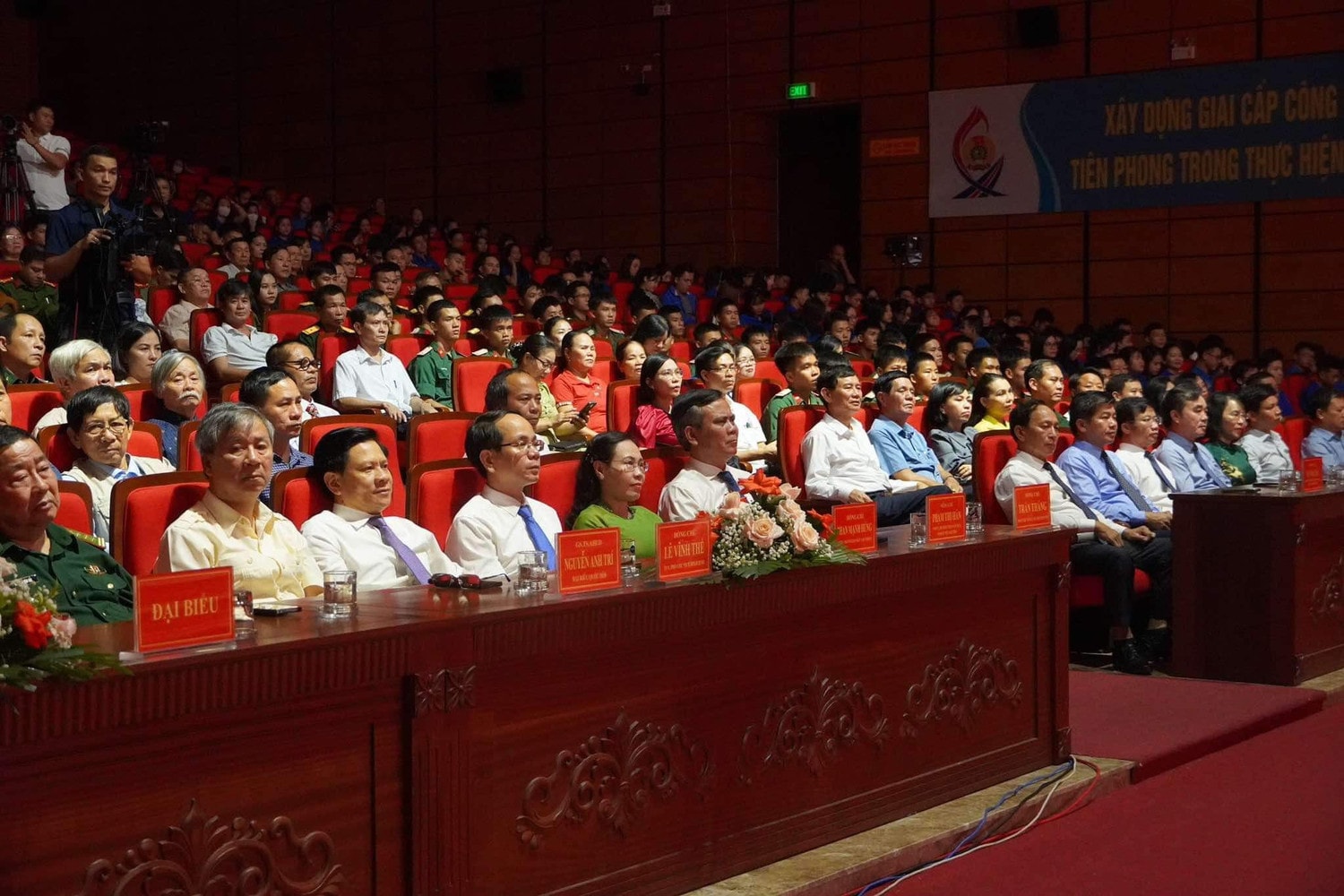 Trao 55 giải sáng tác văn học, nghệ thuật kỷ niệm 420 năm hình thành tỉnh Quảng Bình -0