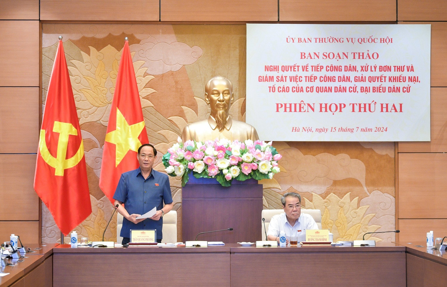 Phó Chủ tịch Quốc hội, Thượng tướng Trần Quang Phương phát biểu chỉ đạo Phiên họp - Ảnh H. Ngọc