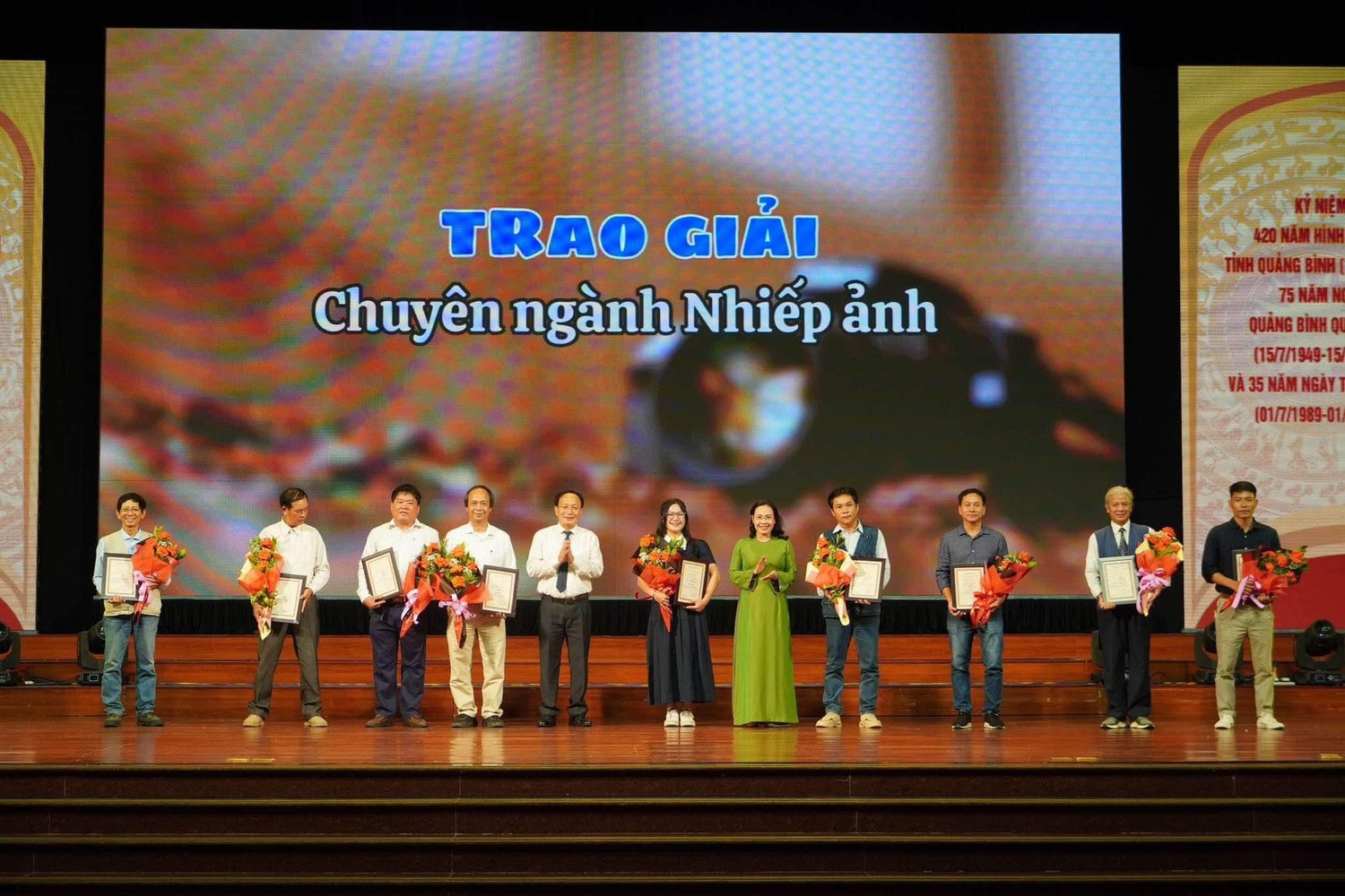 Trao 55 giải sáng tác văn học, nghệ thuật kỷ niệm 420 năm hình thành tỉnh Quảng Bình -0