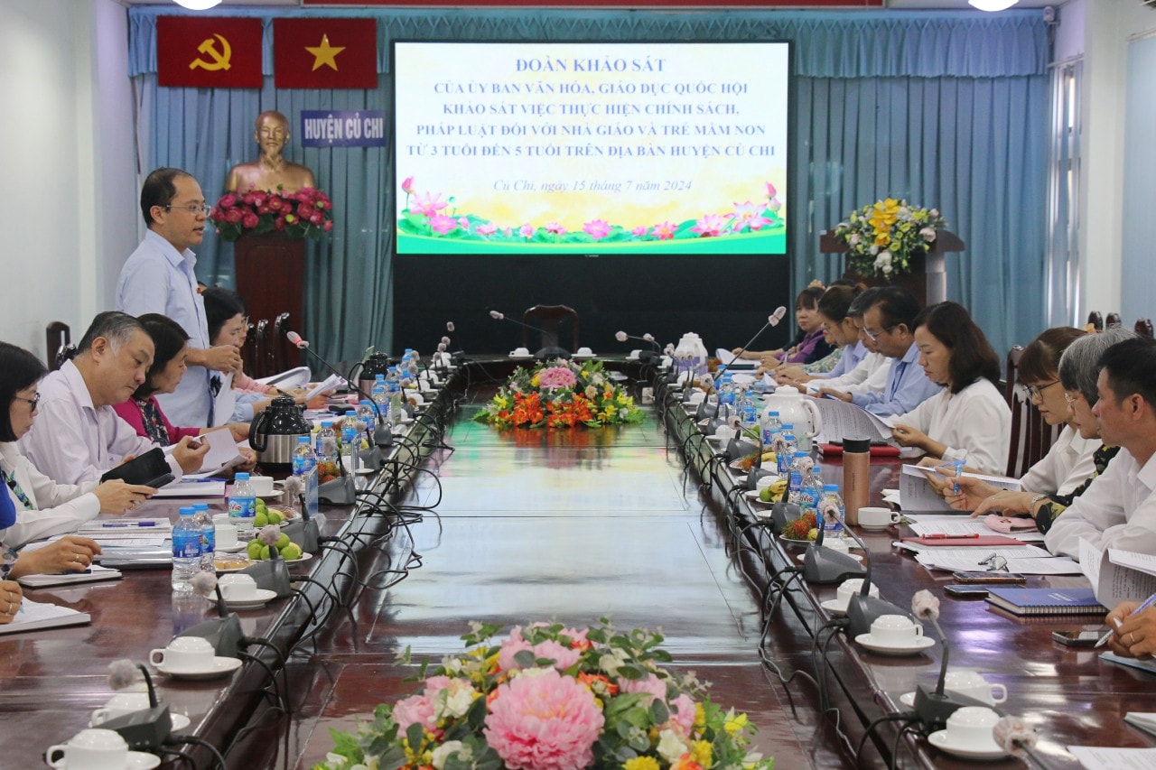 Đoàn khảo sát của Ủy ban Văn hóa, Giáo dục làm việc với UBND huyện Củ Chi Ủy ban Văn hóa, Giáo dục khảo sát việc thực hiện chính sách, pháp luật với nhà giáo và trẻ mần non tại huyện Củ Chi, TP. Hồ Chí Minh -0