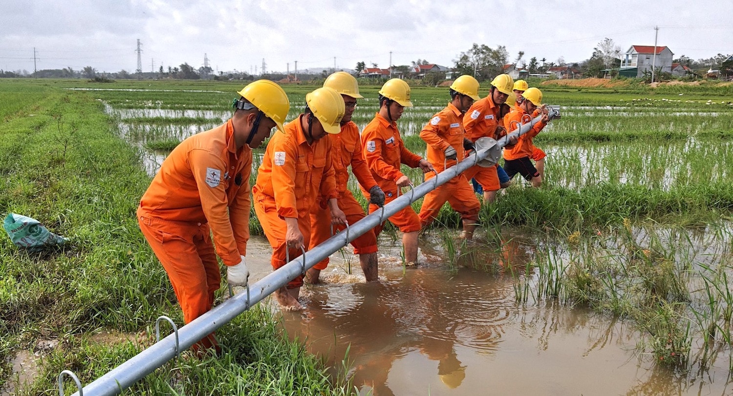 Công điện của EVN về chủ động ứng phó với áp thấp nhiệt đới và mưa lớn -0
