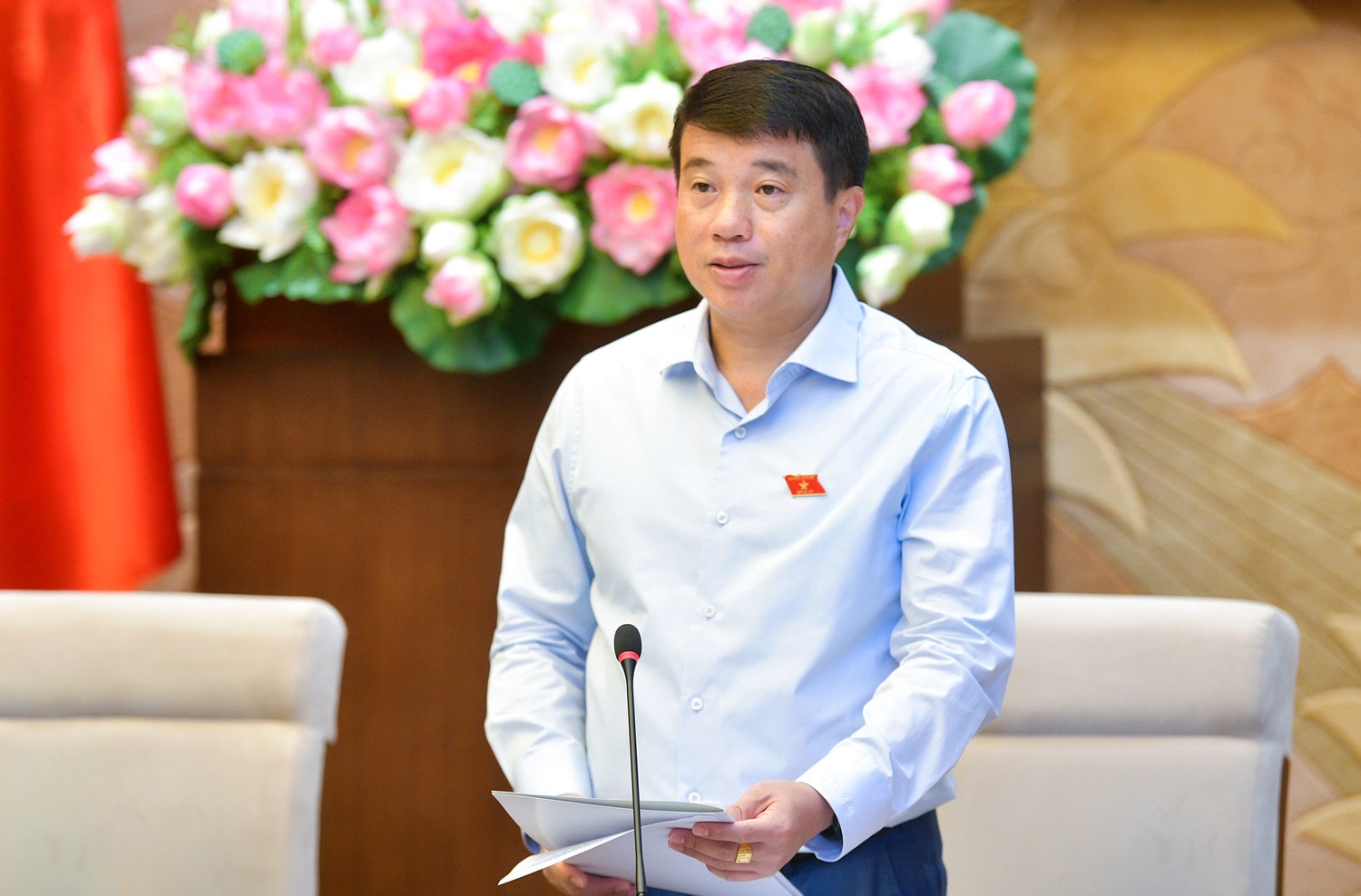 Chủ tịch Hội đồng Dân tộc Y Thanh Hà Niê Kđăm phát biểu khai mạc Hội thảo - Ảnh H.Ngọc