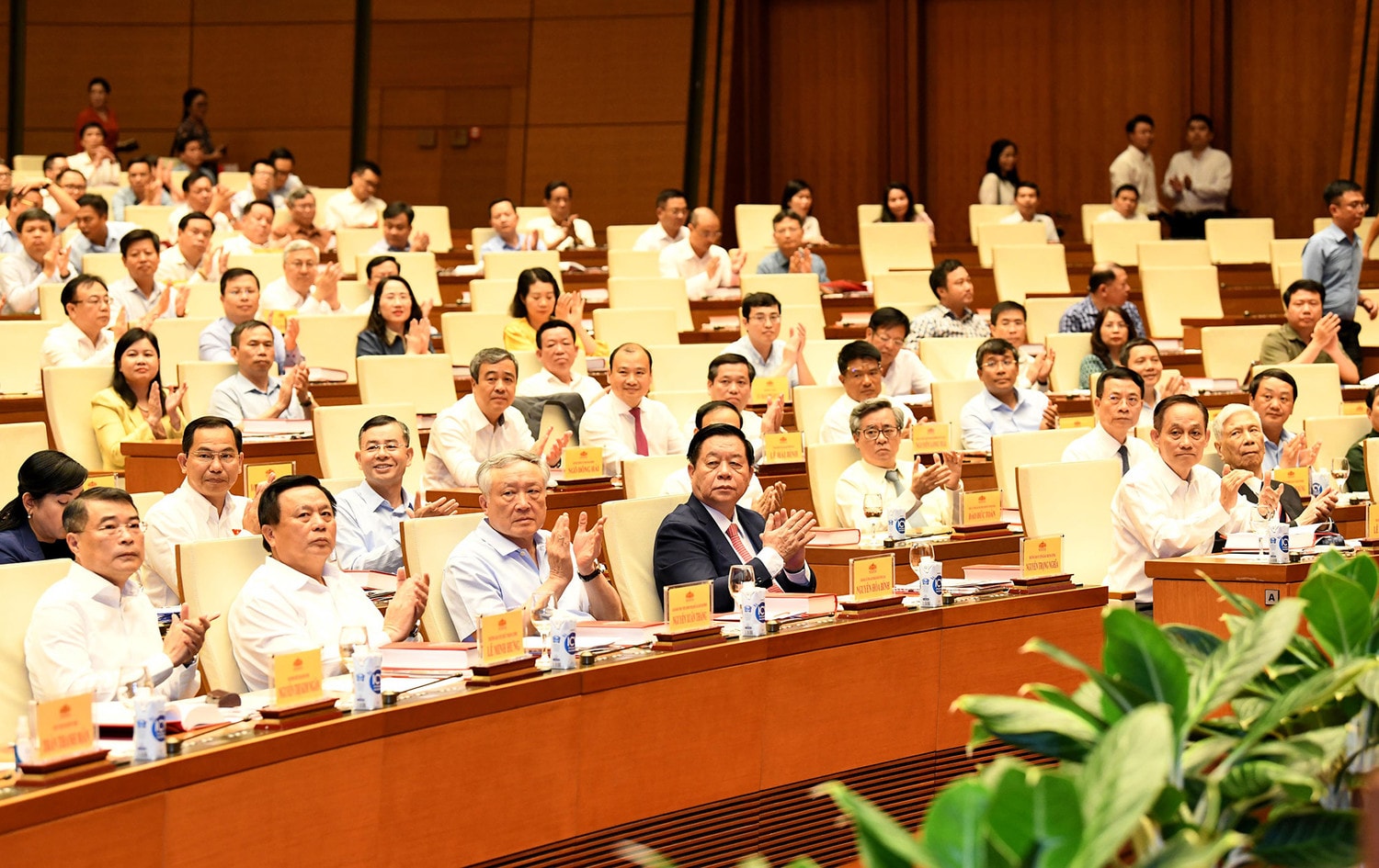 Chủ tịch Quốc hội Trần Thanh Mẫn: Cuốn sách thể hiện tầm nhìn, sự chỉ đạo sâu sát, quyết liệt, toàn diện, đầy sức thuyết phục của Tổng Bí thư Nguyễn Phú Trọng -0