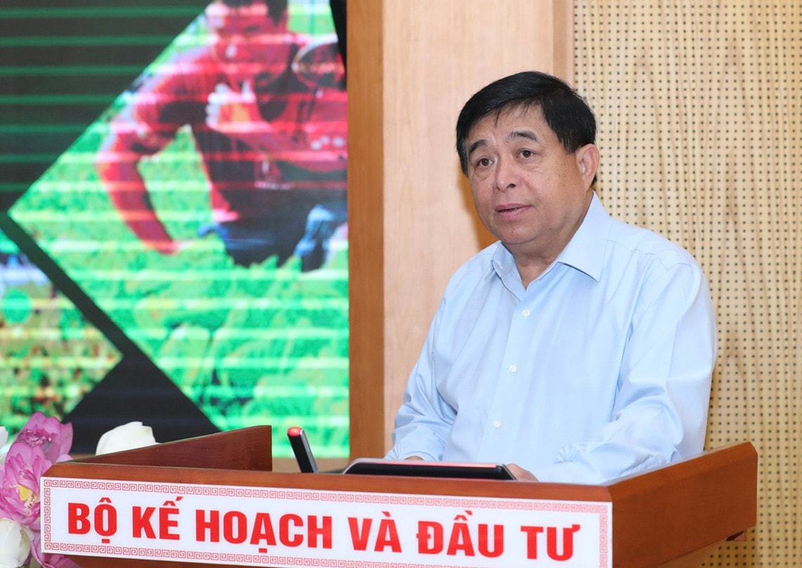 Bộ trưởng Bộ Kế hoạch và Đầu tư Nguyễn Chí Dũng phát biểu tại tọa đàm. Ảnh: Vũ Quang