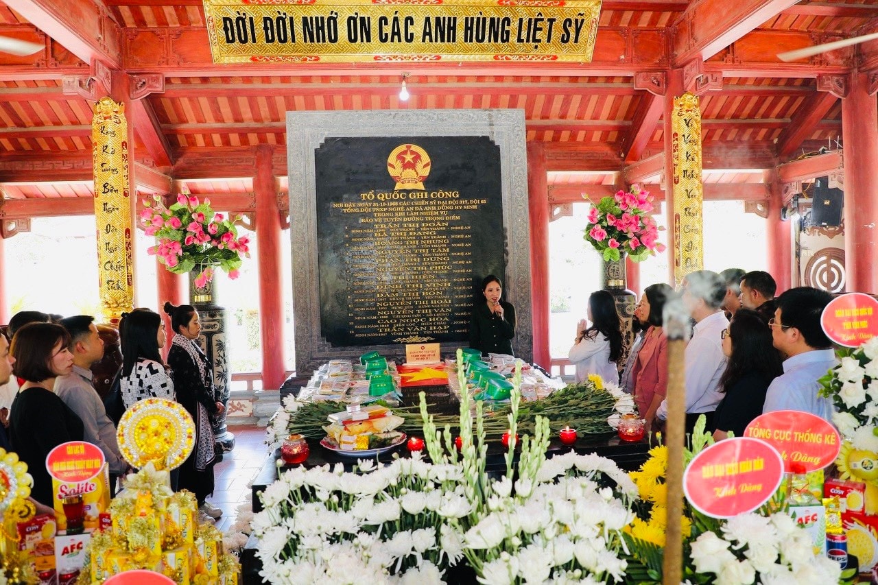 “Thôi mẹ nhé đừng buồn, coi như con đã sống trọn đời cho Tổ Quốc!”