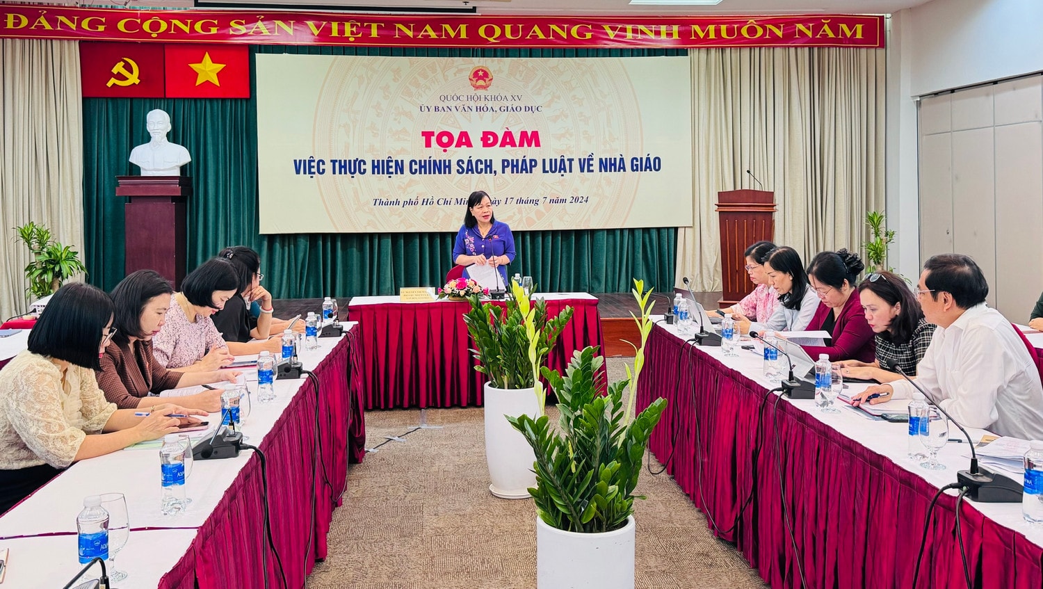 Quang cảnh tọa đàm 