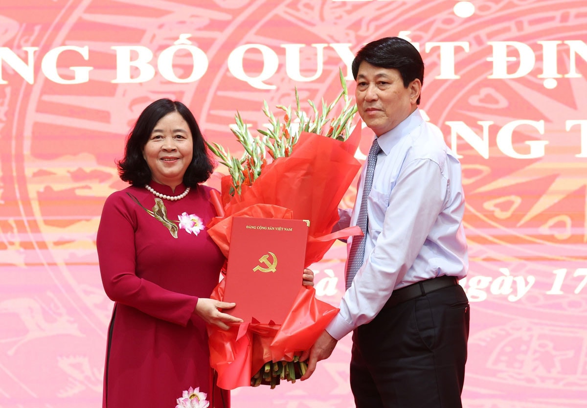 Bà Bùi Thị Minh Hoài giữ chức Bí thư Thành ủy Hà Nội
