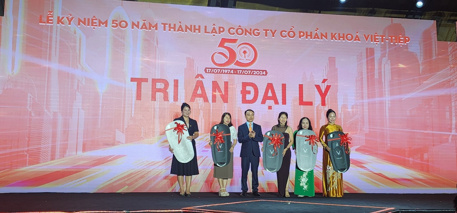 Khóa Việt–Tiệp: Chặng đường 50 năm khẳng định niềm tin với người tiêu dùng -0