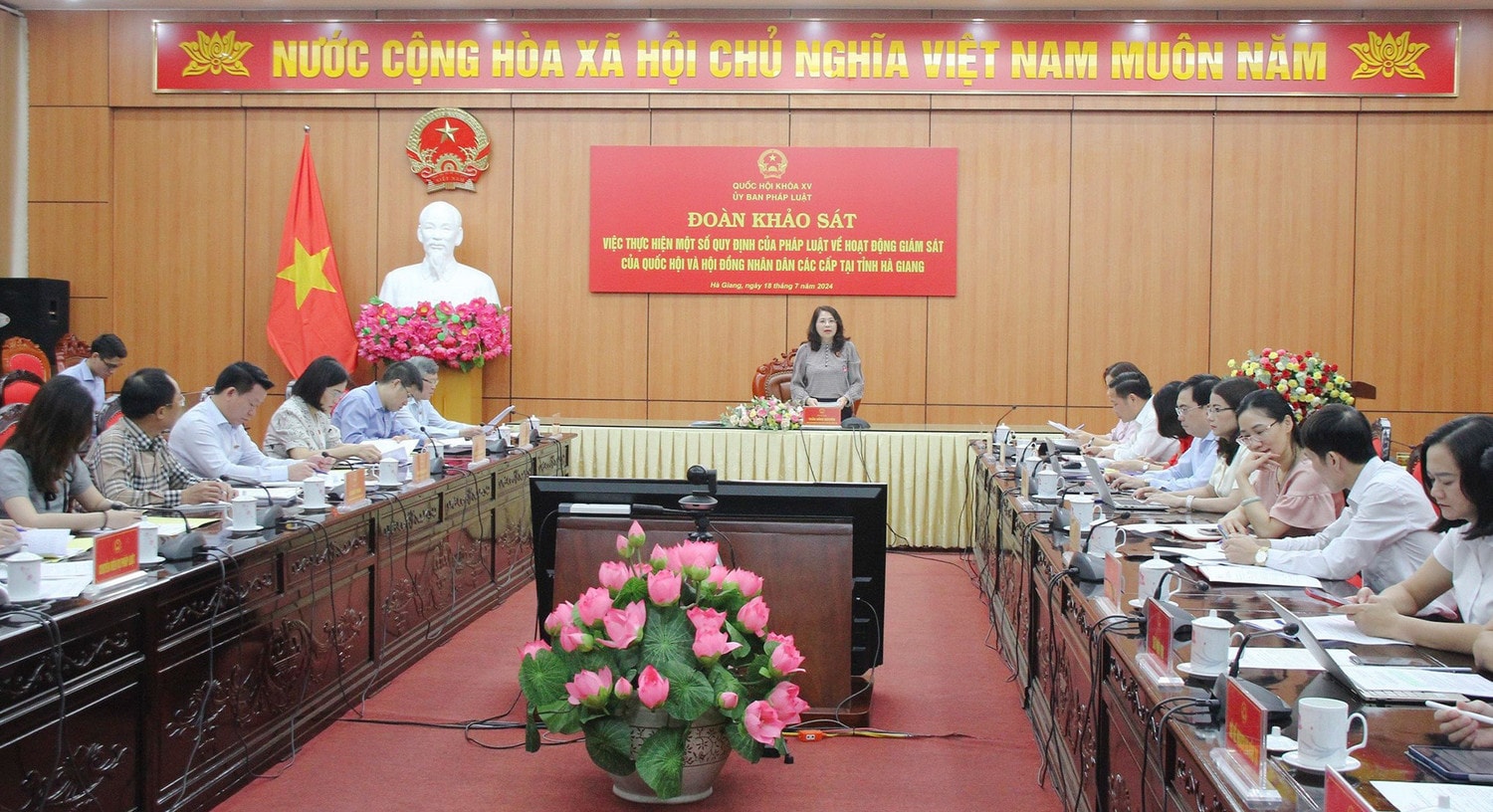 Ủy ban Pháp luật khảo sát việc thực hiện pháp luật về hoạt động giám sát của Quốc hội và HĐND -0