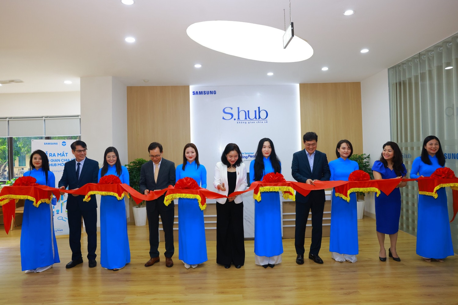 Samsung Việt Nam hỗ trợ nâng cấp không gian chia sẻ S-hub tại Thư viện Quốc gia -0