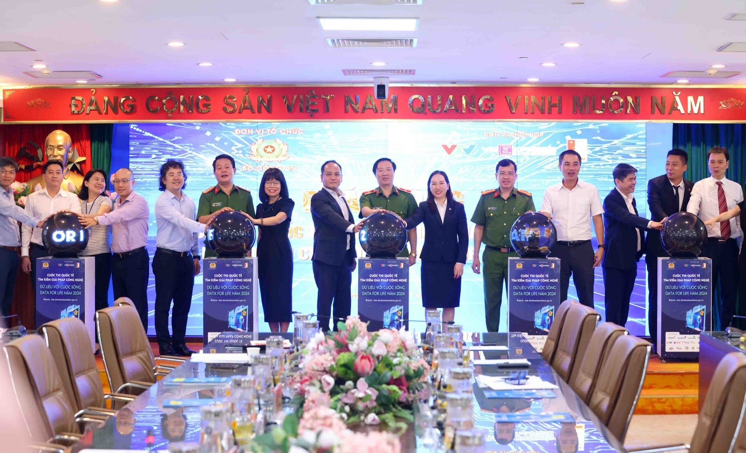 Bộ Công an phát động cuộc thi Dữ liệu với cuộc sống- Data For Life năm 2024 -0