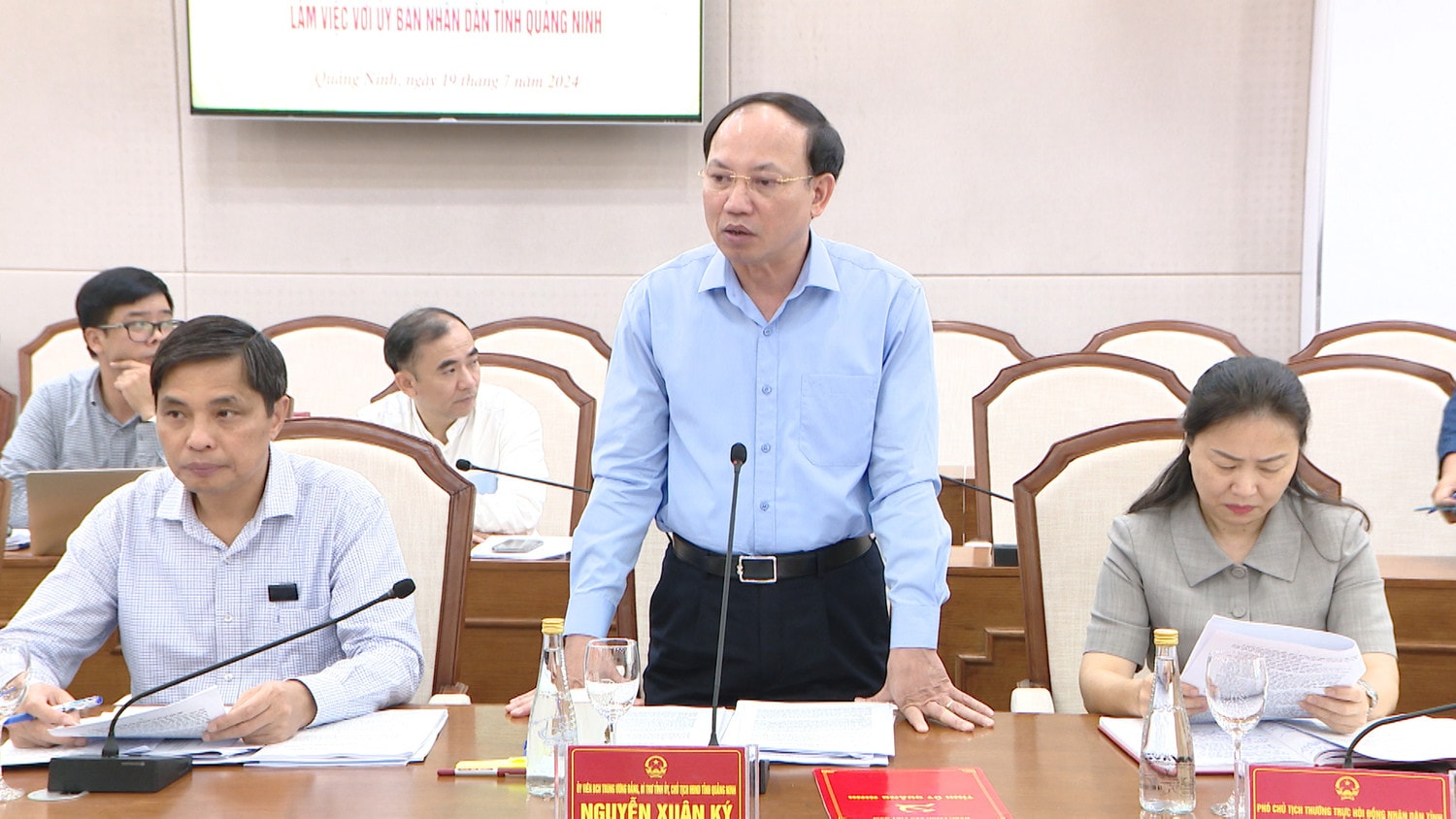 Phó Chủ tịch Quốc hội Nguyễn Đức Hải dự cuộc làm việc với tỉnh Quảng Ninh về quản lý thị trường bất động sản, nhà ở xã hội -0