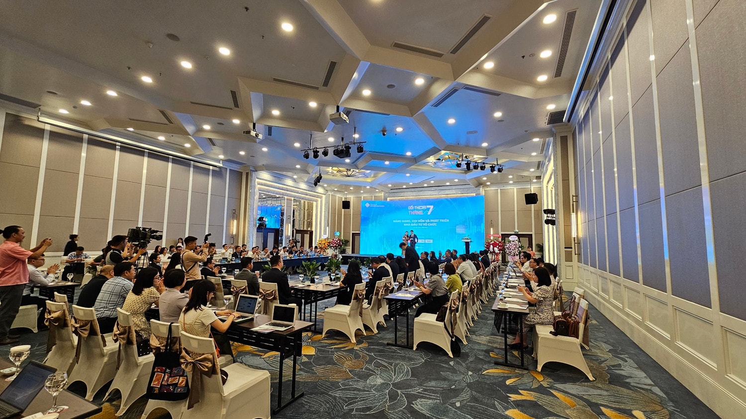 Bàn về giải pháp nâng hạng, gọi vốn và phát triển nhà đầu tư tổ chức -0
