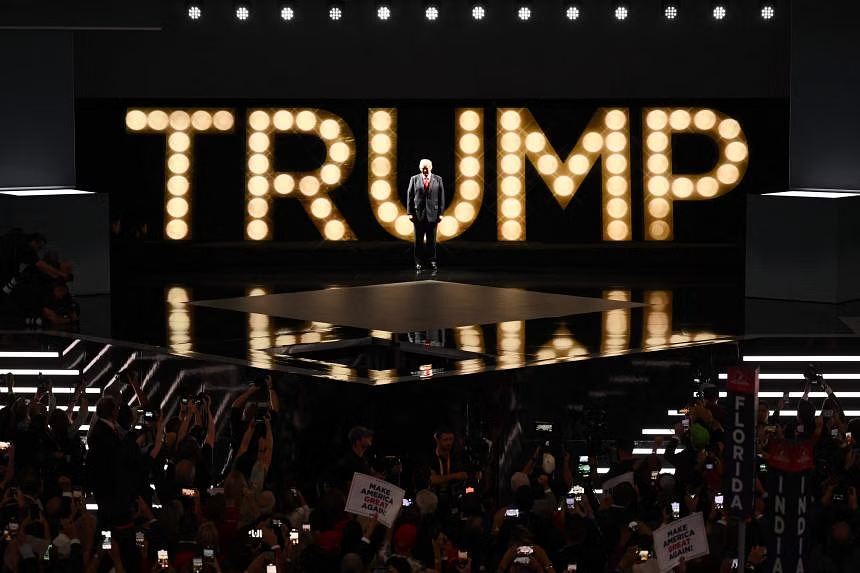 Ông Donald Trump đưa ra thông điệp tranh cử tại Đại hội toàn quốc của đảng Cộng hòa hôm 19.7. Ảnh: Reuters