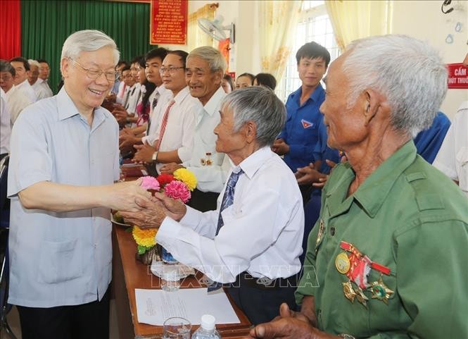 Người dân mọi miền đất nước bày tỏ tình cảm tiếc thương Tổng Bí thư Nguyễn Phú Trọng -0