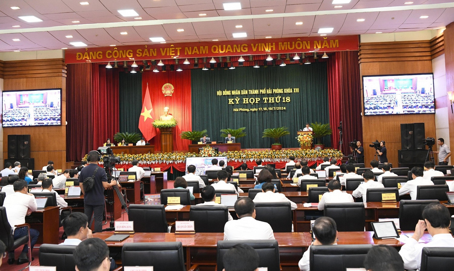 Quang cảnh Kỳ họp thứ 18, HĐND thành phố Hải Phòng Khóa XVI. Ảnh: Lâm Hiển 