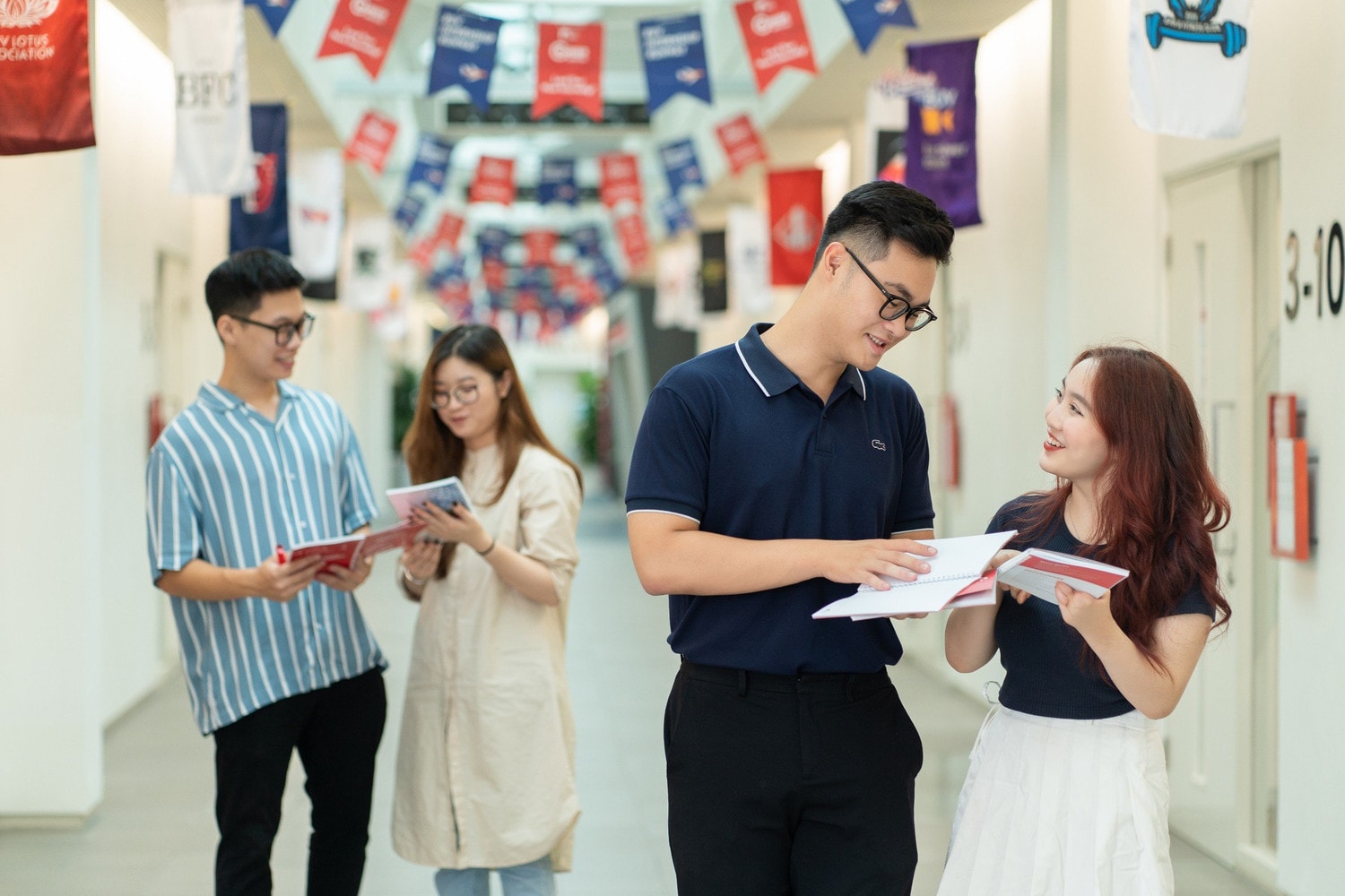 Điểm tốt nghiệp THPT môn trên 8, rộng cửa ẵm học bổng vào đại học quốc tế -0