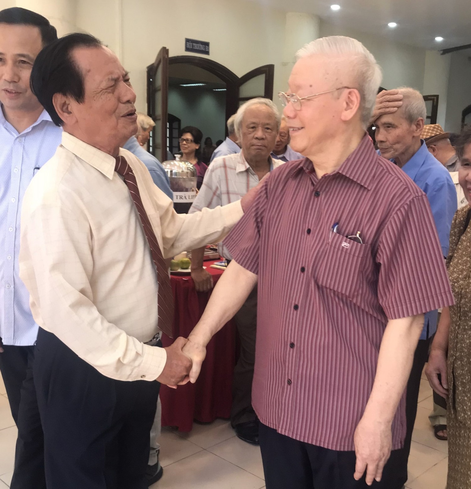 Tổng Bí thư Nguyễn Phú Trọng qua ký ức bạn học -0