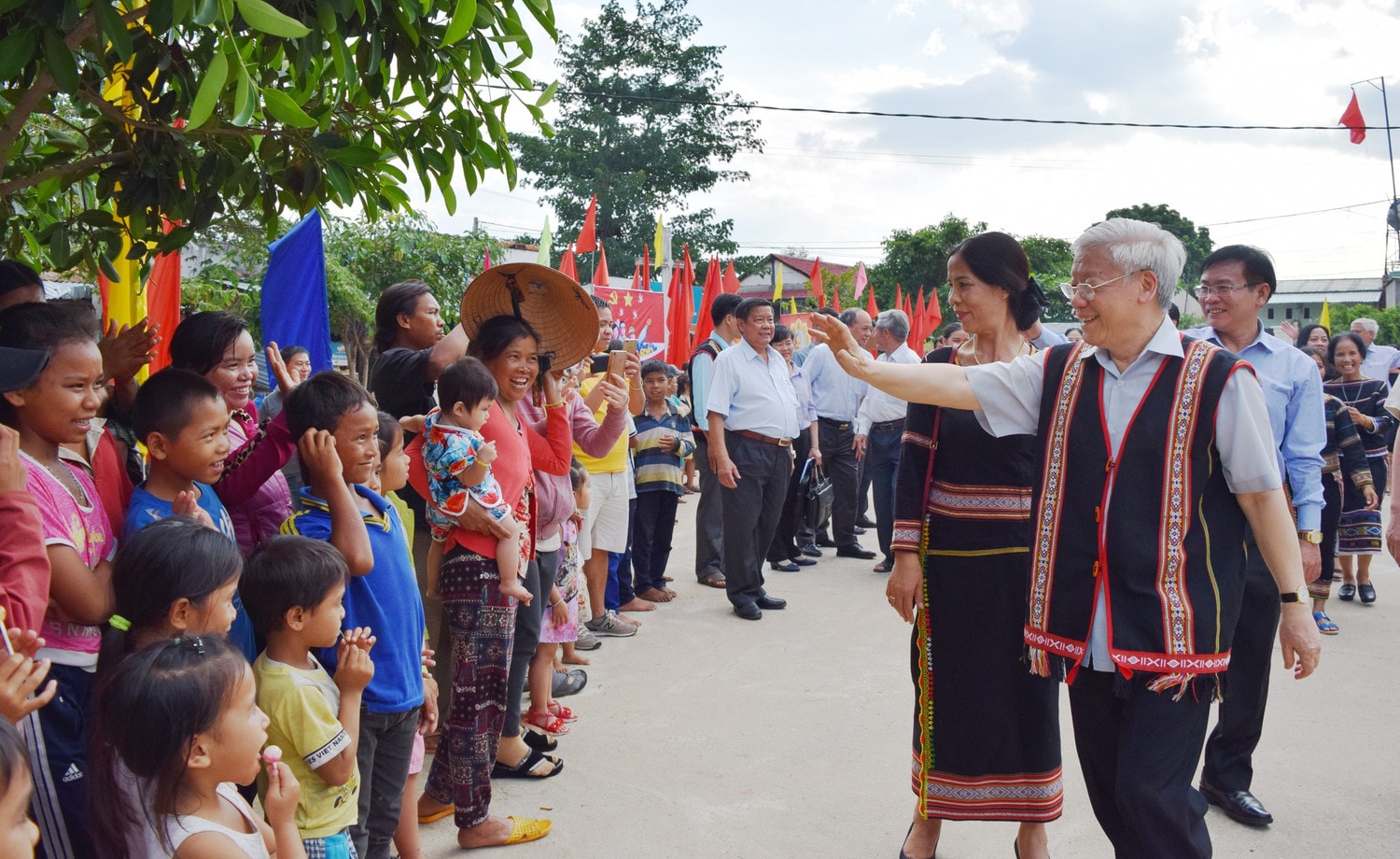 Tổng Bí thư Nguyễn Phú Trọng thăm và làm việc tại Kon tum -0
