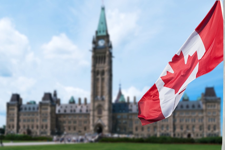 Nghị viện Canada đã thông qua một loạt quy định về chống tẩy xanh. Ảnh: practicalesg.com