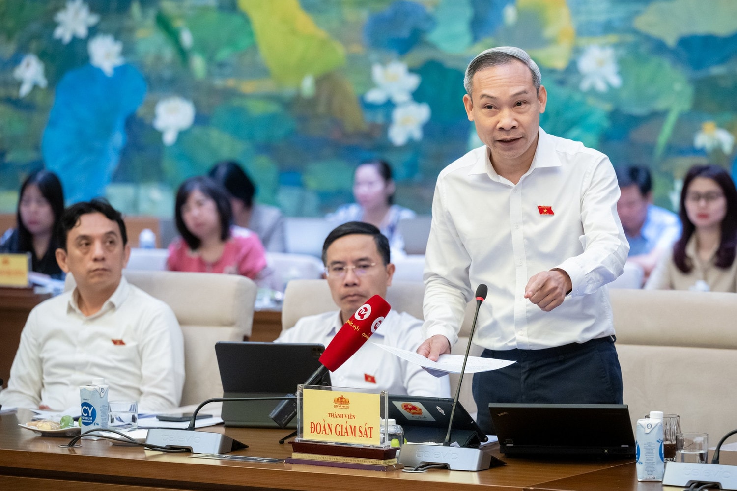 Phó Chủ tịch Quốc hội Nguyễn Đức Hải chủ trì làm việc với 4 Bộ về quản lý thị trường bất động sản và nhà ở xã hội -0