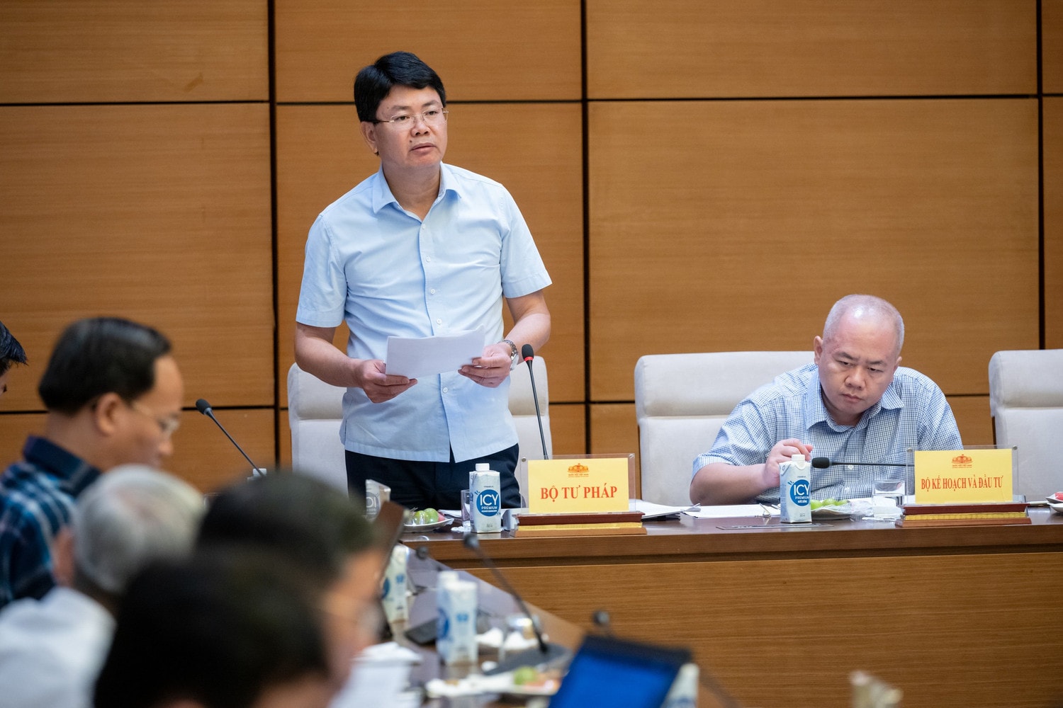 Phó Chủ tịch Quốc hội Nguyễn Đức Hải chủ trì làm việc với 4 Bộ về quản lý thị trường bất động sản và nhà ở xã hội -0