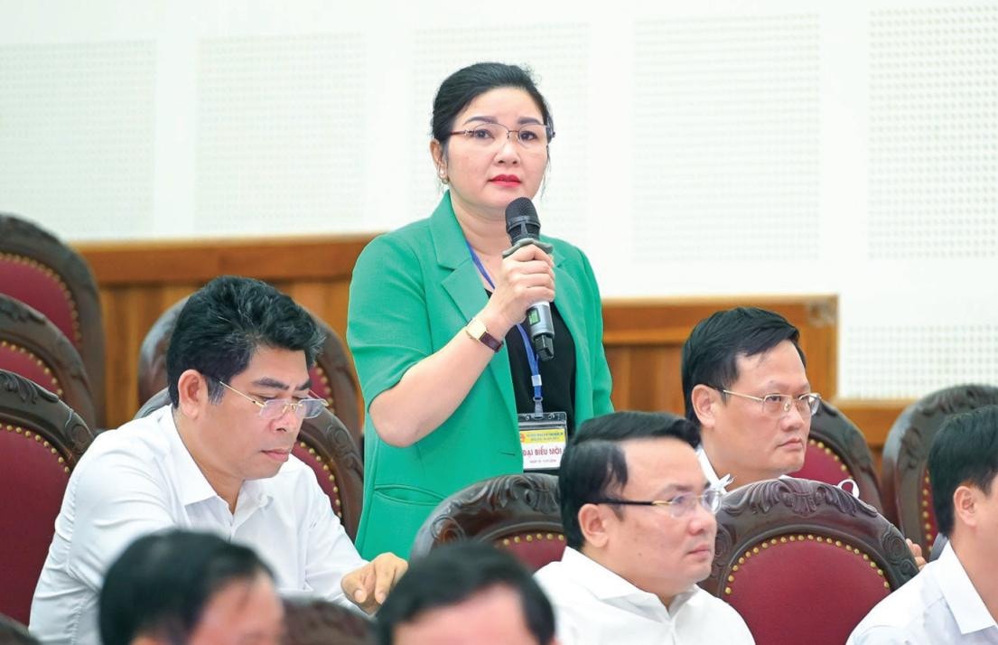 Gỡ khó trong cải cách hành chính, thiếu hụt nhân lực ngành y tế -0