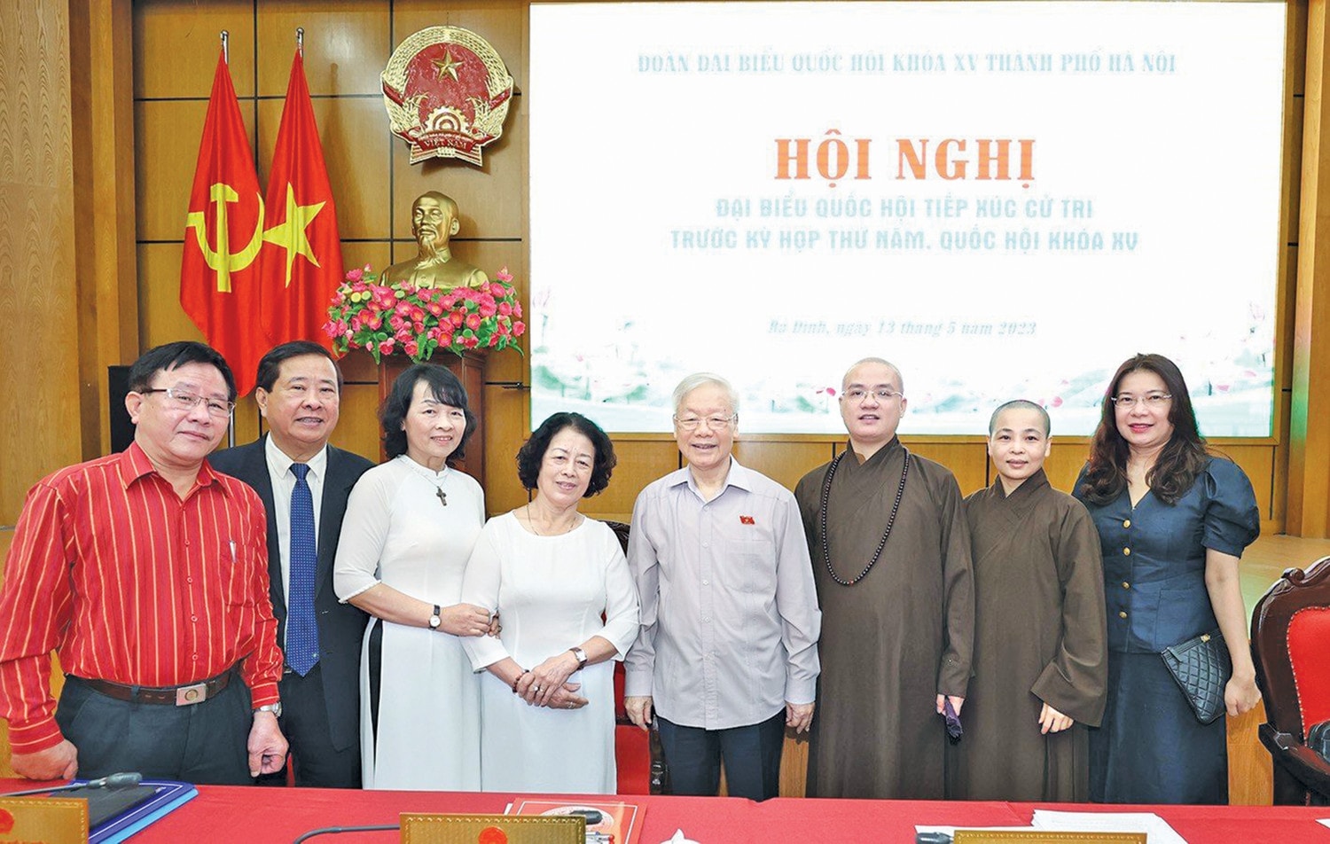 Tổng Bí thư Nguyễn Phú Trọng với cử tri quận Ba Đình, Hà Nội ngày 13.5.2023 Ảnh: Trí Dũng