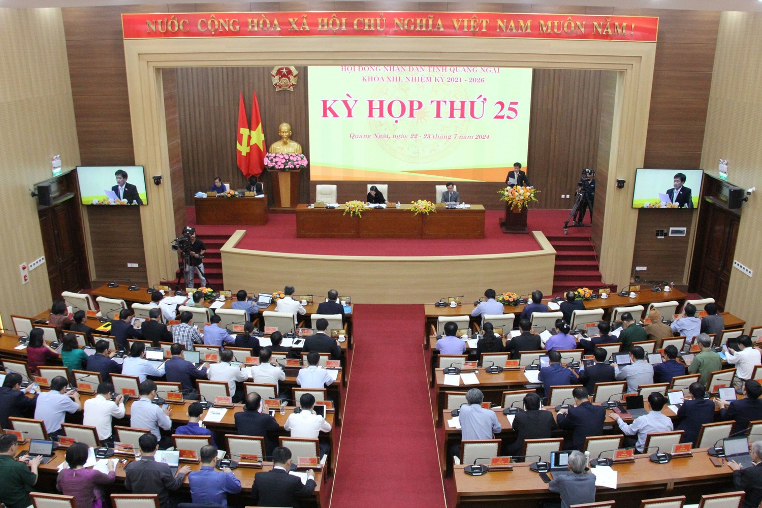 Toàn cảnh phiên khai mạc kỳ họp Quảng Ngãi khai mạc Kỳ họp 25 để thông qua nhiều nội dung phát triển kinh tế - xã hội quan trọng -0