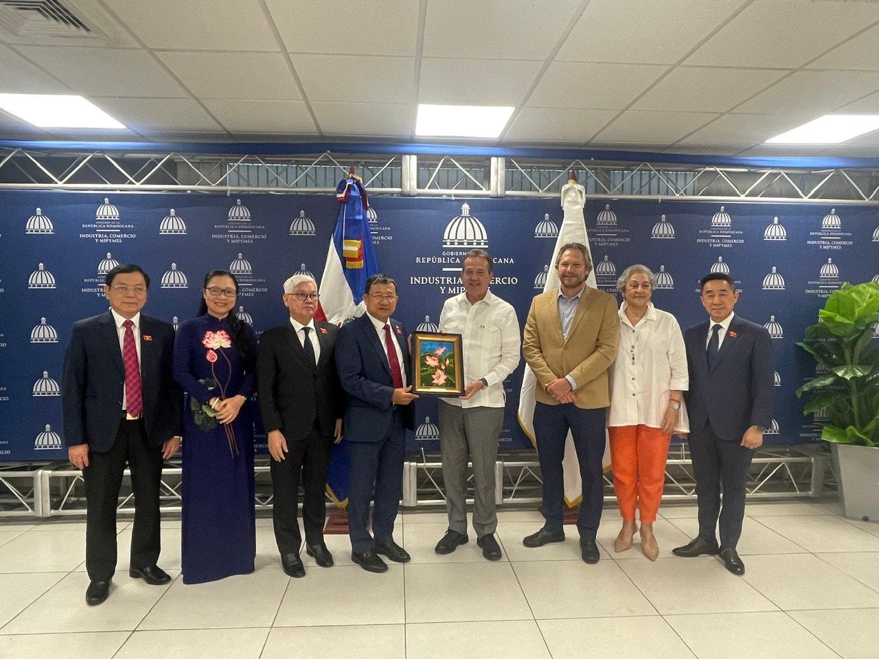 Đoàn Ủy ban Đối ngoại thăm làm việc tại Cộng hoà Dominicana -0