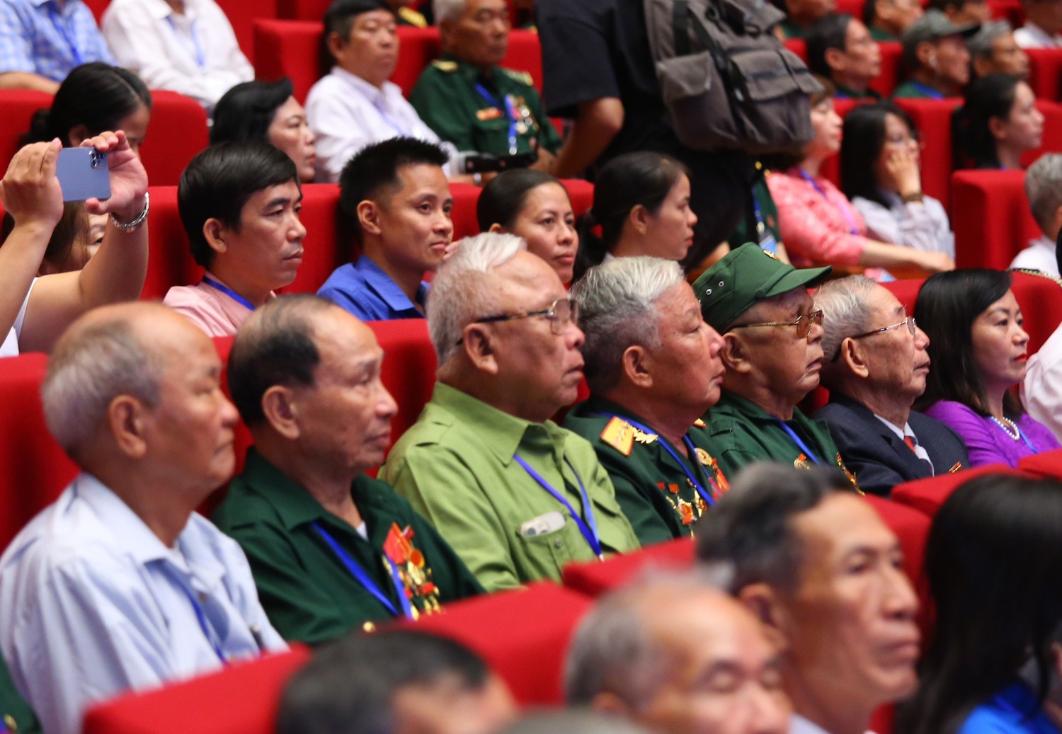 Hoàn thiện chính sách, nâng cao mức sống cho người có công -0