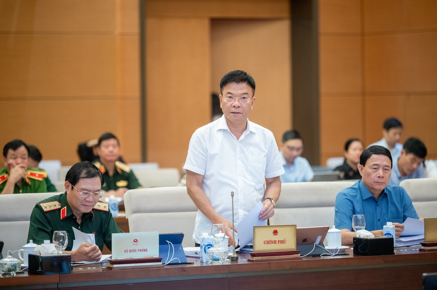 Ủy ban Thường vụ Quốc hội tán thành bổ sung 2 dự án Luật vào Chương trình xây dựng luật, pháp lệnh năm 2024 -0