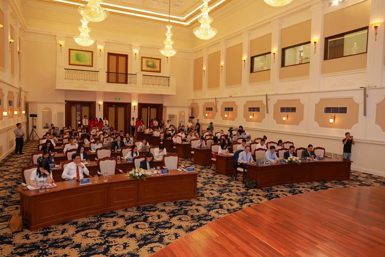 Thúc đẩy tài chính xanh, phát triển kinh tế bền vững -0