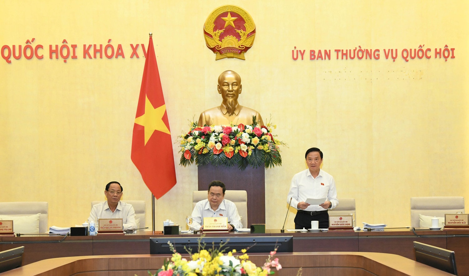 Ủy ban Thường vụ Quốc hội tán thành bổ sung 2 dự án Luật vào Chương trình xây dựng luật, pháp lệnh năm 2024 ảnh 1 Ủy ban Thường vụ Quốc hội tán thành bổ sung 2 dự án Luật vào Chương trình xây dựng luật, pháp lệnh năm 2024 -0