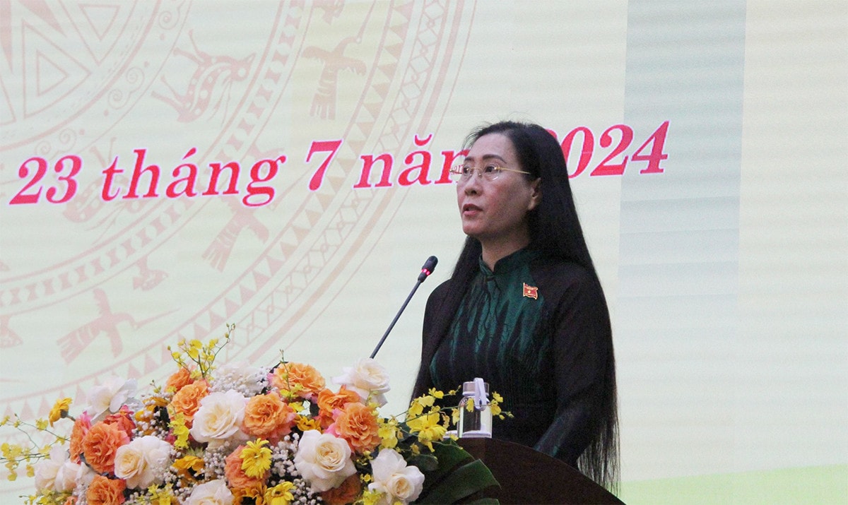 Không bằng lòng, thỏa mãn, tiếp tục nỗ lực, quyết tâm cao hơn nữa -0