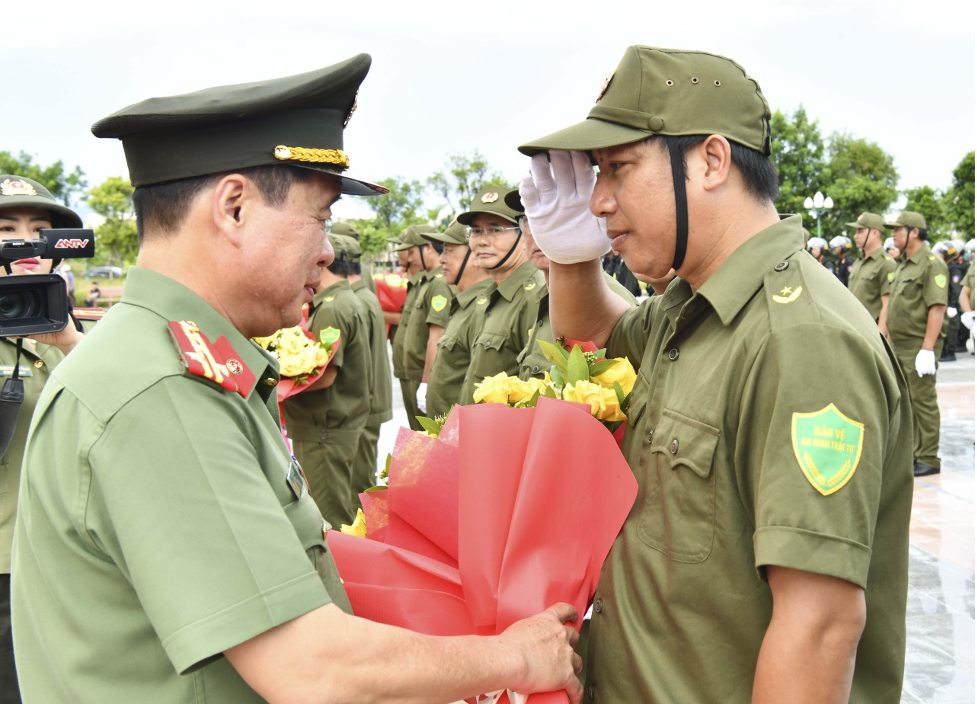 Tự nguyện vì quê nhà, sẵn sàng nhiệm vụ mới -0