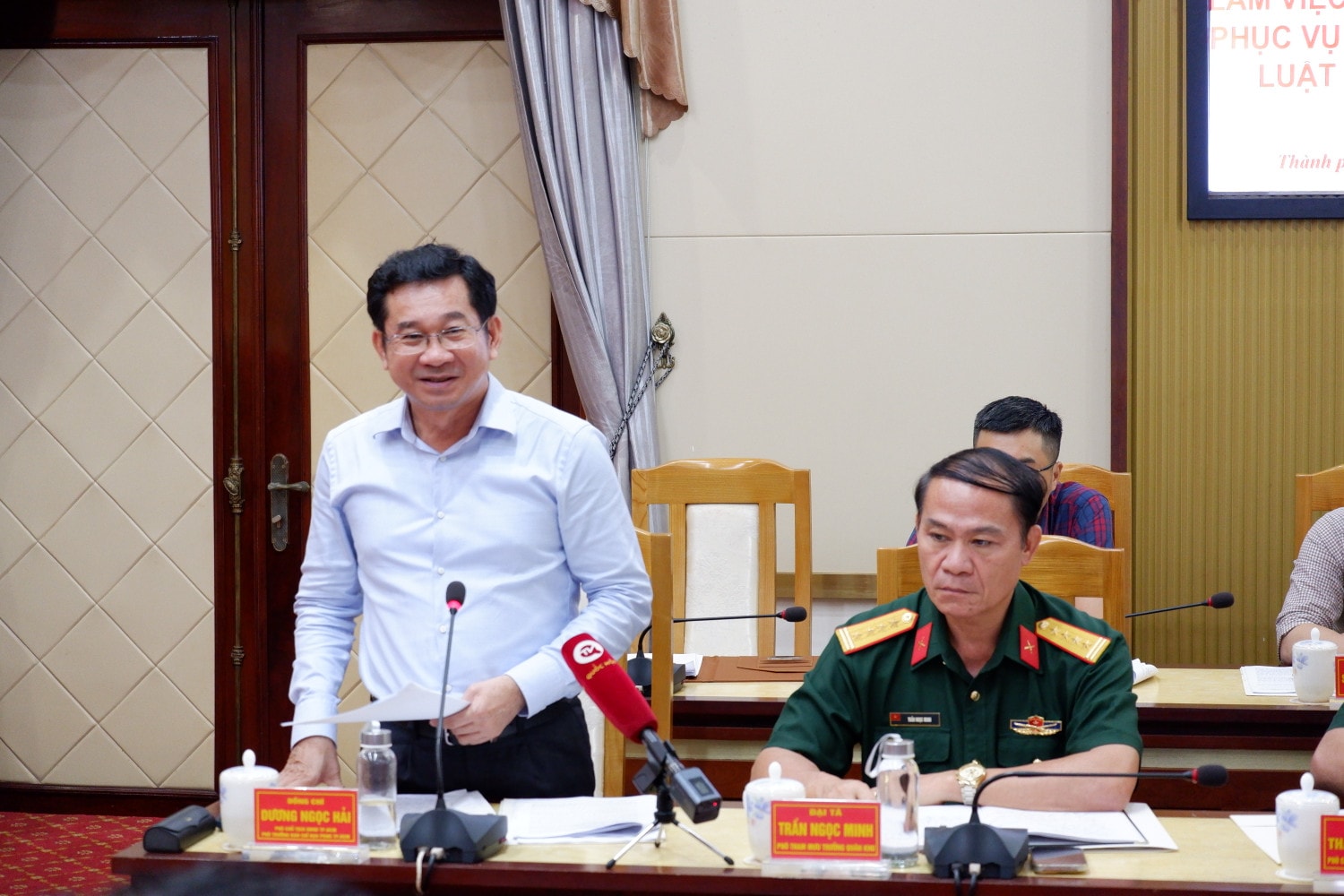 Phó Chủ tịch UBND TP. Hồ Chí Minh Dương Ngọc Hải phát biểu tại cuộc làm việc