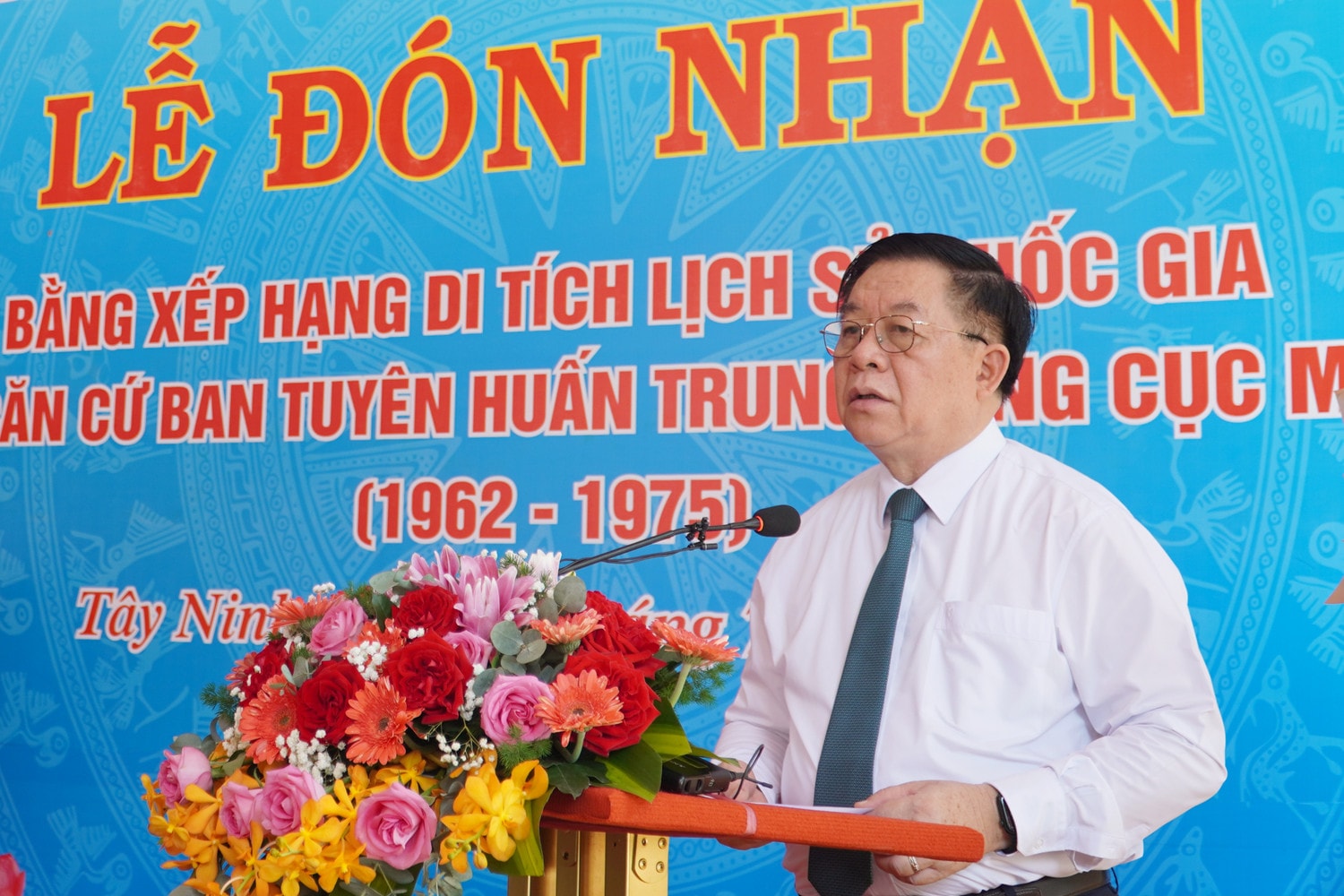Ủy viên Bộ Chính trị, Bí thư Trung ương Đảng, Trưởng Ban Tuyên giáo Trung ương Nguyễn Trọng Nghĩa Ủy viên Bộ Chính trị, Bí thư Trung ương Đảng, Trưởng Ban Tuyên giáo Trung ương Nguyễn Trọng Nghĩa