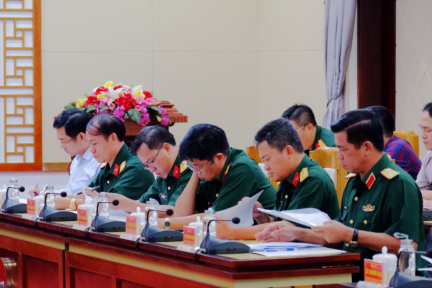 Đoàn khảo sát của Ủy ban Quốc phòng và An ninh làm việc với Bộ Tư lệnh Quân khu 7 -0