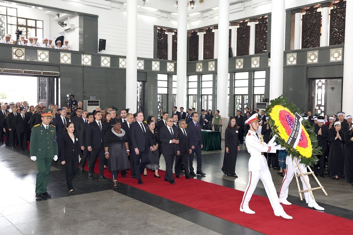 Lãnh đạo nhiều nước trên thế giới, cơ quan ngoại giao, tổ chức quốc tế tại Hà Nội viếng Tổng Bí thư Nguyễn Phú Trọng -0