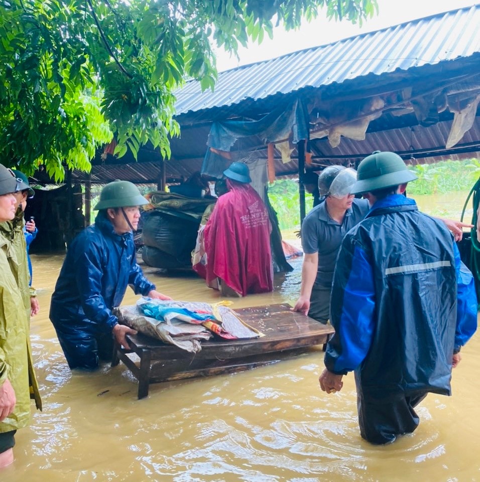 Công an Hà Nội chủ động ứng phó, khắc phục các sự cố thiên tai do ảnh hưởng của cơn bão số 2 -0