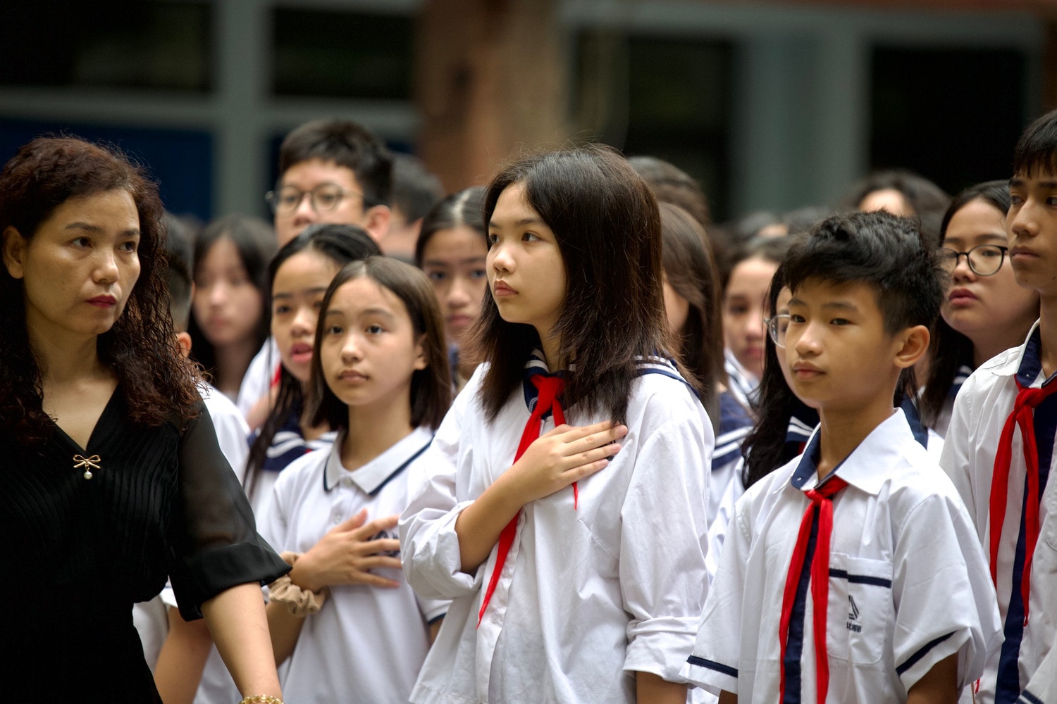 Thầy và trò Trường THCS&THPT Lương Thế Vinh thực hiện Lễ tưởng niệm Tổng Bí thư Nguyễn Phú Trọng -0