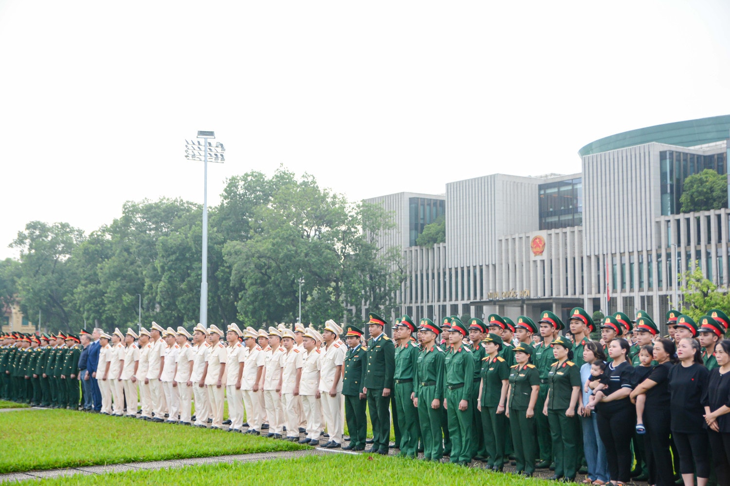 Trang nghiêm Lễ thượng cờ rủ Quốc tang Tổng Bí thư Nguyễn Phú Trọng -2