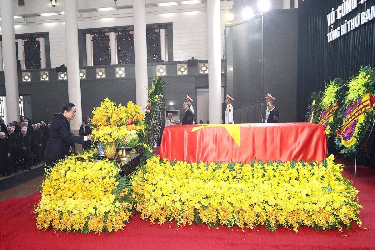 Lãnh đạo Đảng, Nhà nước, Mặt trận Tổ quốc Việt Nam viếng Tổng Bí thư Nguyễn Phú Trọng -1
