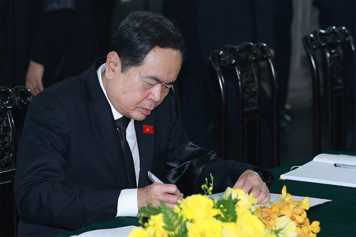 Lãnh đạo Đảng, Nhà nước, Mặt trận Tổ quốc Việt Nam viếng Tổng Bí thư Nguyễn Phú Trọng -0