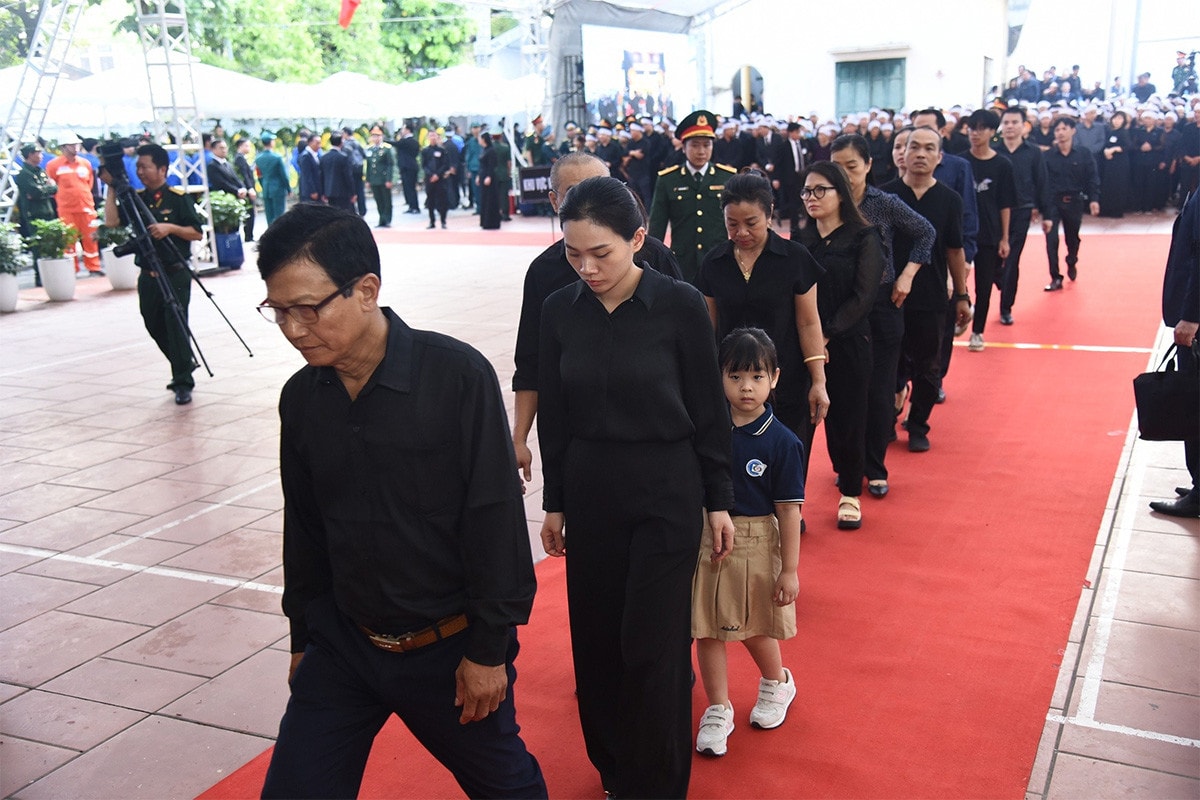 Sau 18h chiều nay, 25.7, Ban Tổ chức sẽ sắp xếp để Nhân dân vào viếng Tổng Bí thư Nguyễn Phú Trọng -3
