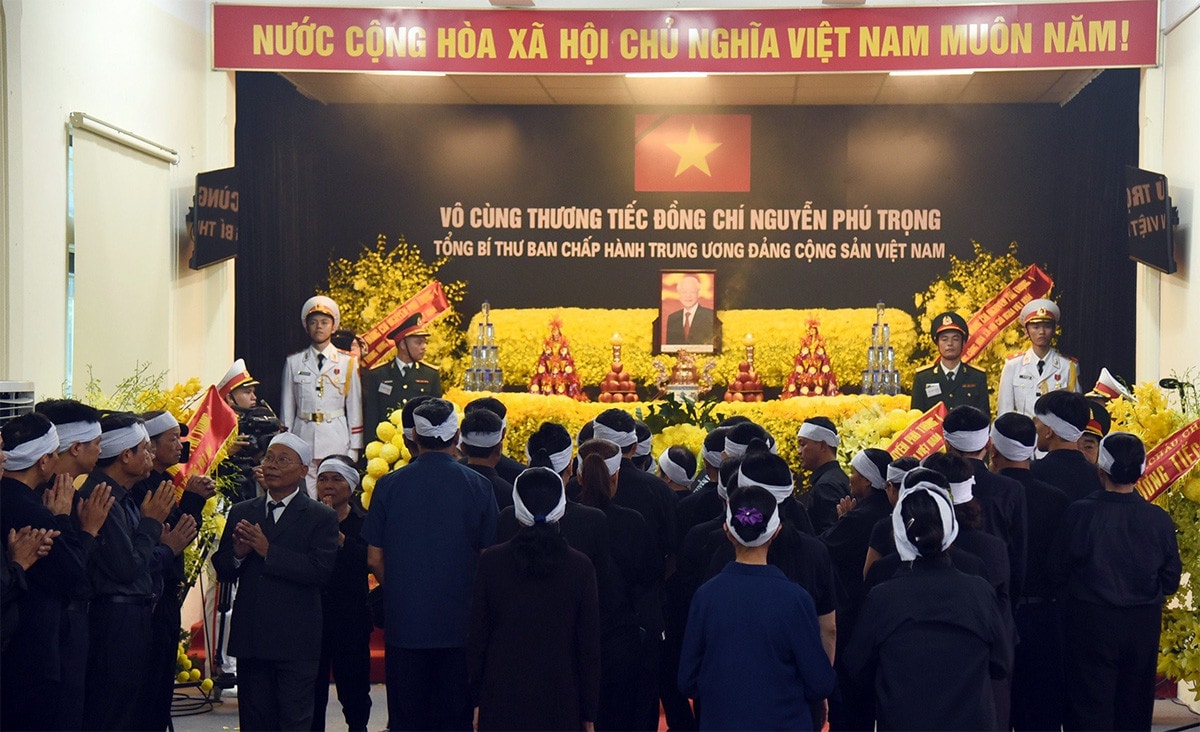 Sau 18h chiều nay, 25.7, Ban Tổ chức sẽ sắp xếp để Nhân dân vào viếng Tổng Bí thư Nguyễn Phú Trọng -2
