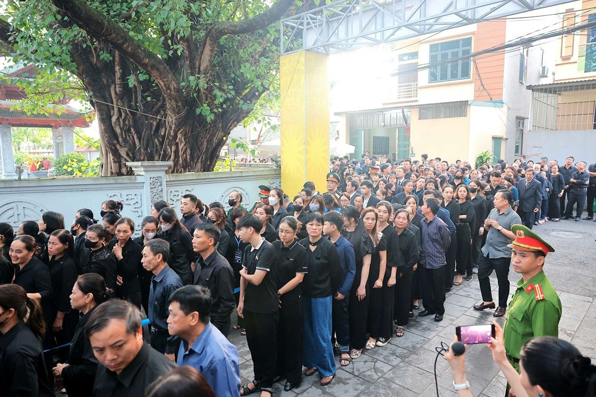 Sau 18h chiều nay, 25.7, Ban Tổ chức sẽ sắp xếp để Nhân dân vào viếng Tổng Bí thư Nguyễn Phú Trọng -3
