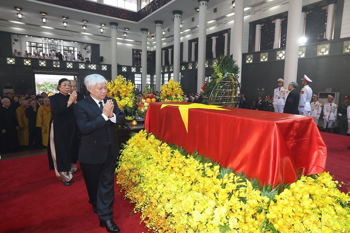Lãnh đạo Đảng, Nhà nước, Mặt trận Tổ quốc Việt Nam viếng Tổng Bí thư Nguyễn Phú Trọng -0